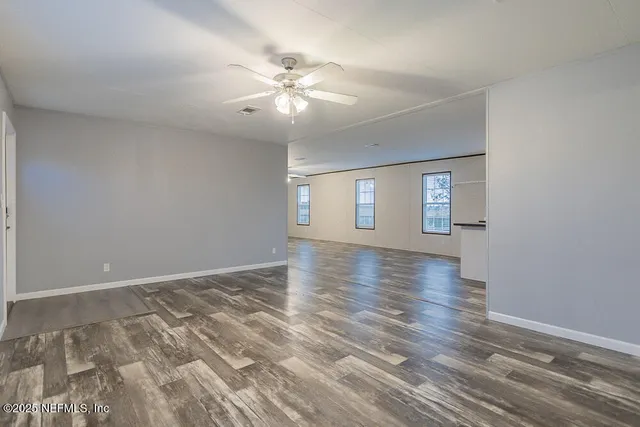 $2,100 | 15472 Shark Road West, Jacksonville, FL 32226