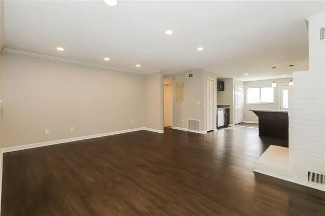 $1,695 | 2323 Ward Street Southeast, Unit 8, Smyrna, GA 30080