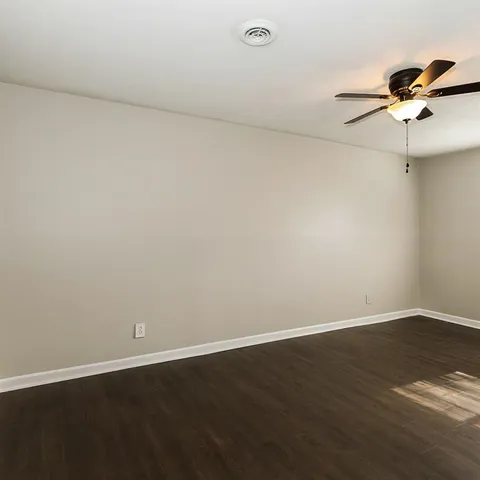 $1,695 | 2323 Ward Street Southeast, Unit 8, Smyrna, GA 30080