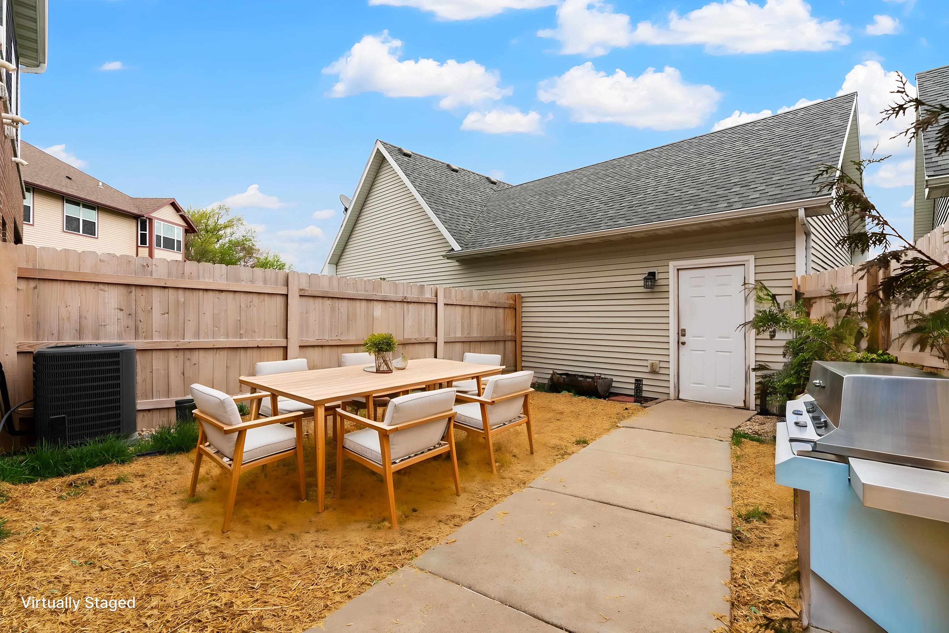 1045 Providence Common Sun Prairie, WI 53590 - Photo 47 of 55