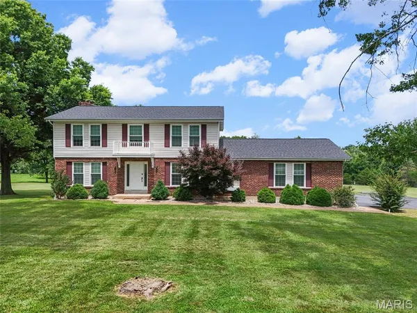 $429,000 | 113 Sunnybrook Drive, Festus, MO 63028