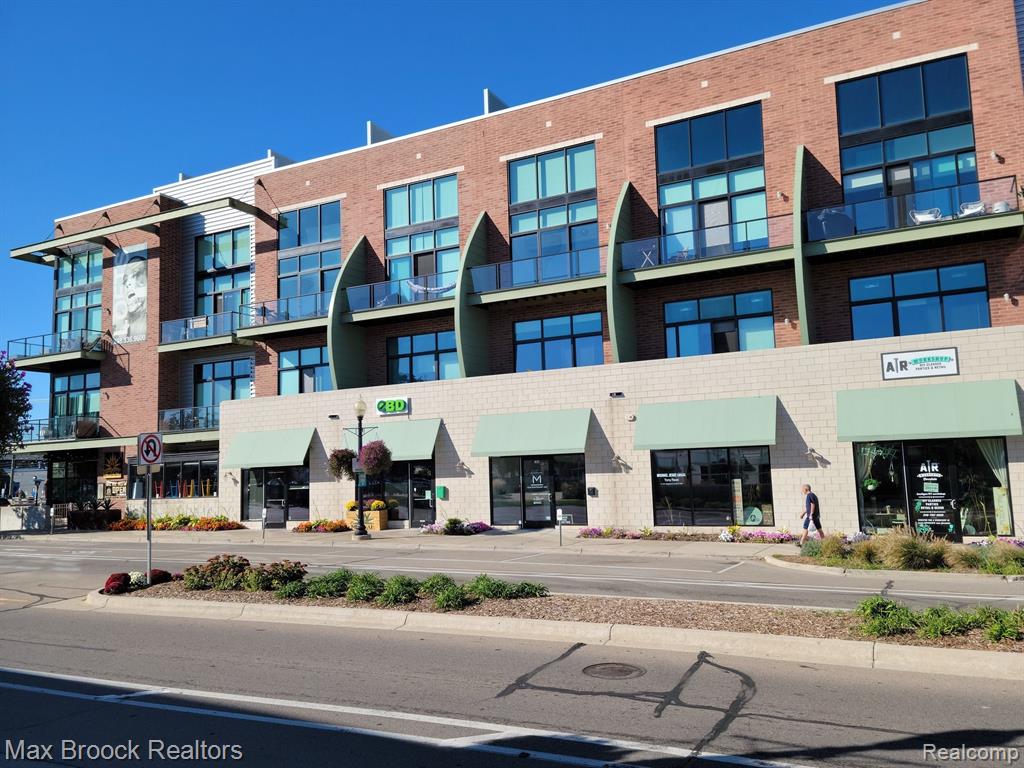 211 East 9 Mile Road, Unit 315 Ferndale, MI 48220 - Photo 1 of 35