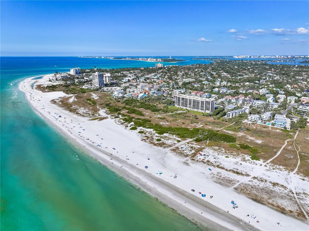 450 Beach Road, Unit 3 Sarasota, FL 34242 - Photo 14 of 68