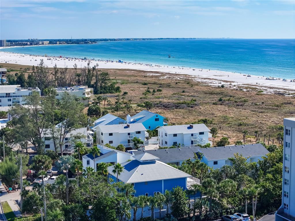 450 Beach Road, Unit 3 Sarasota, FL 34242 - Photo 16 of 68