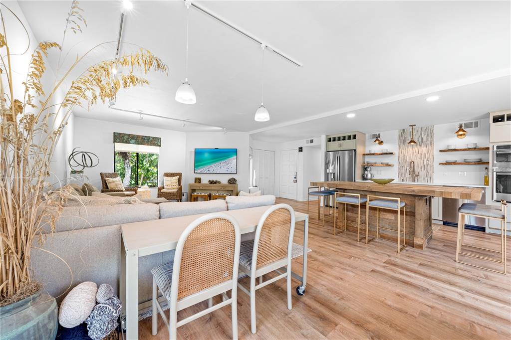 450 Beach Road, Unit 3 Sarasota, FL 34242 - Photo 25 of 68