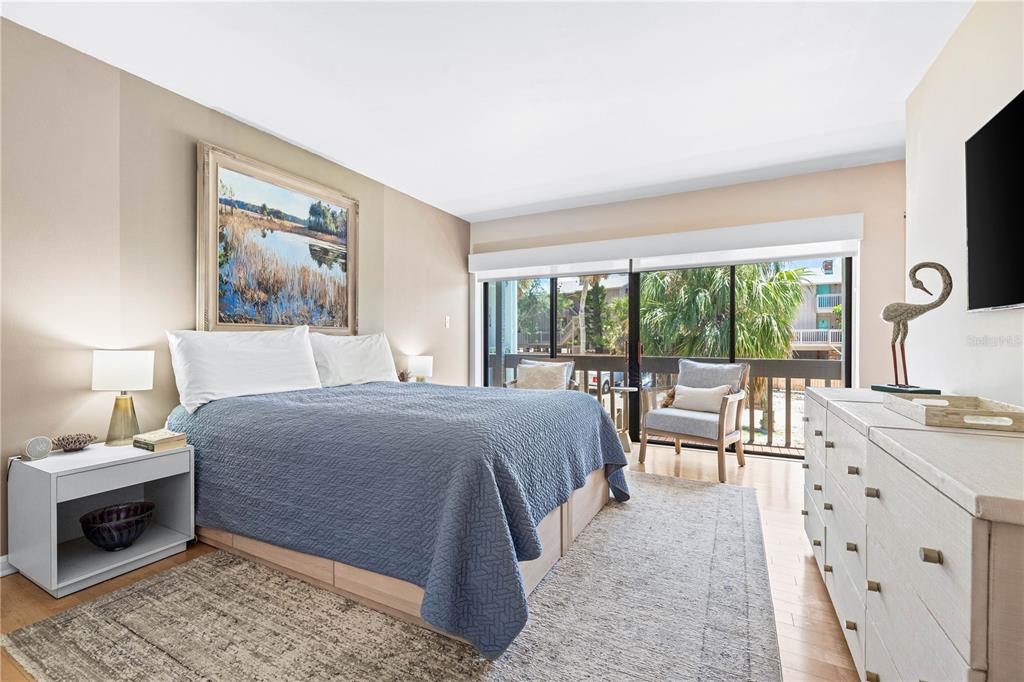 450 Beach Road, Unit 3 Sarasota, FL 34242 - Photo 28 of 68