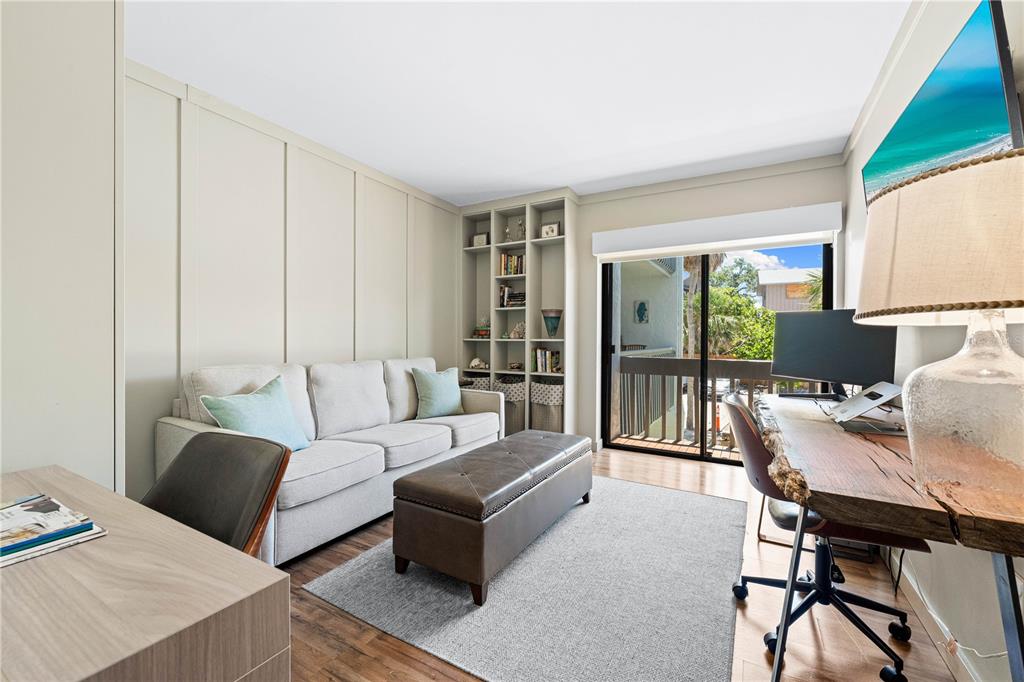 450 Beach Road, Unit 3 Sarasota, FL 34242 - Photo 35 of 68