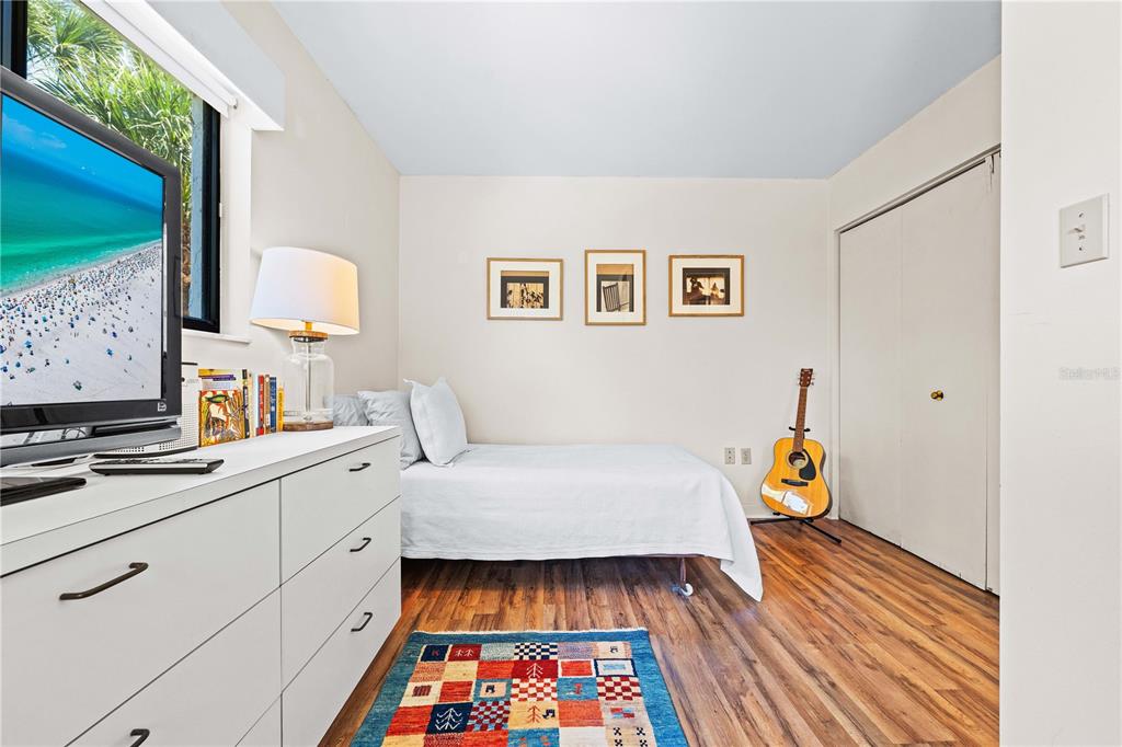 450 Beach Road, Unit 3 Sarasota, FL 34242 - Photo 39 of 68