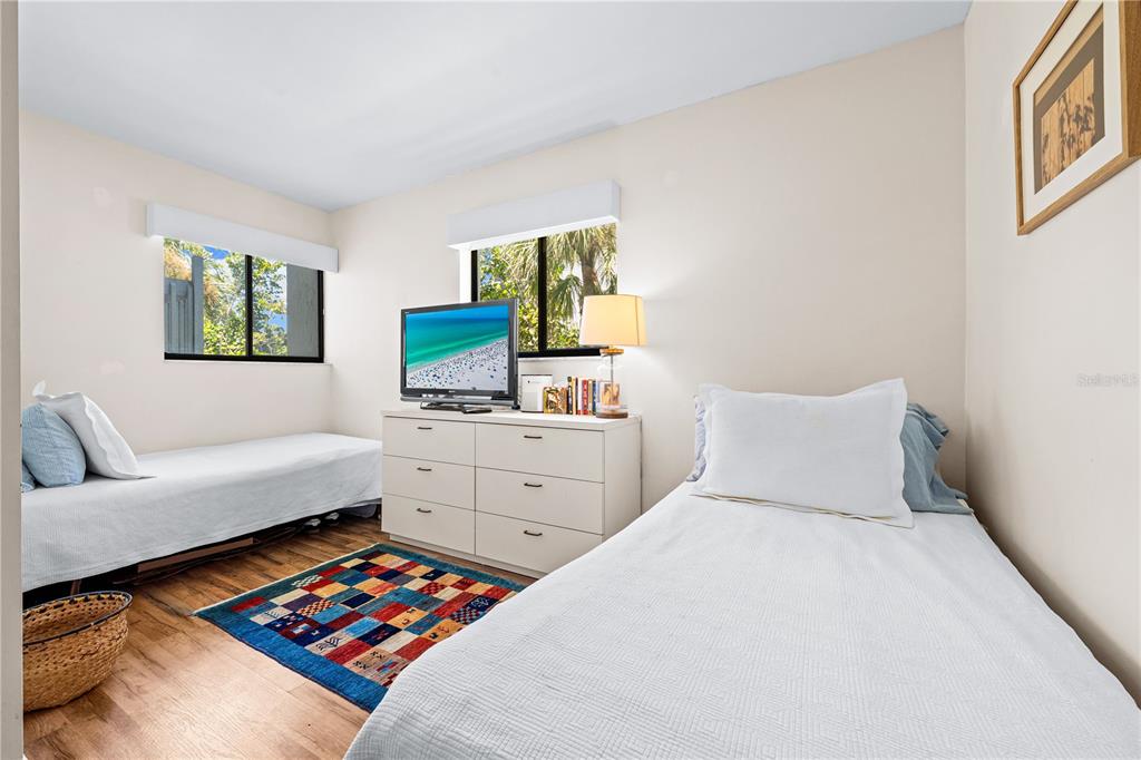 450 Beach Road, Unit 3 Sarasota, FL 34242 - Photo 40 of 68