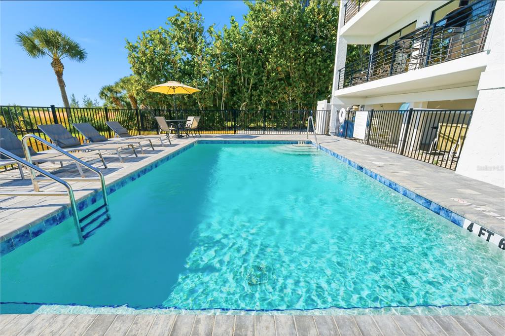 450 Beach Road, Unit 3 Sarasota, FL 34242 - Photo 45 of 68