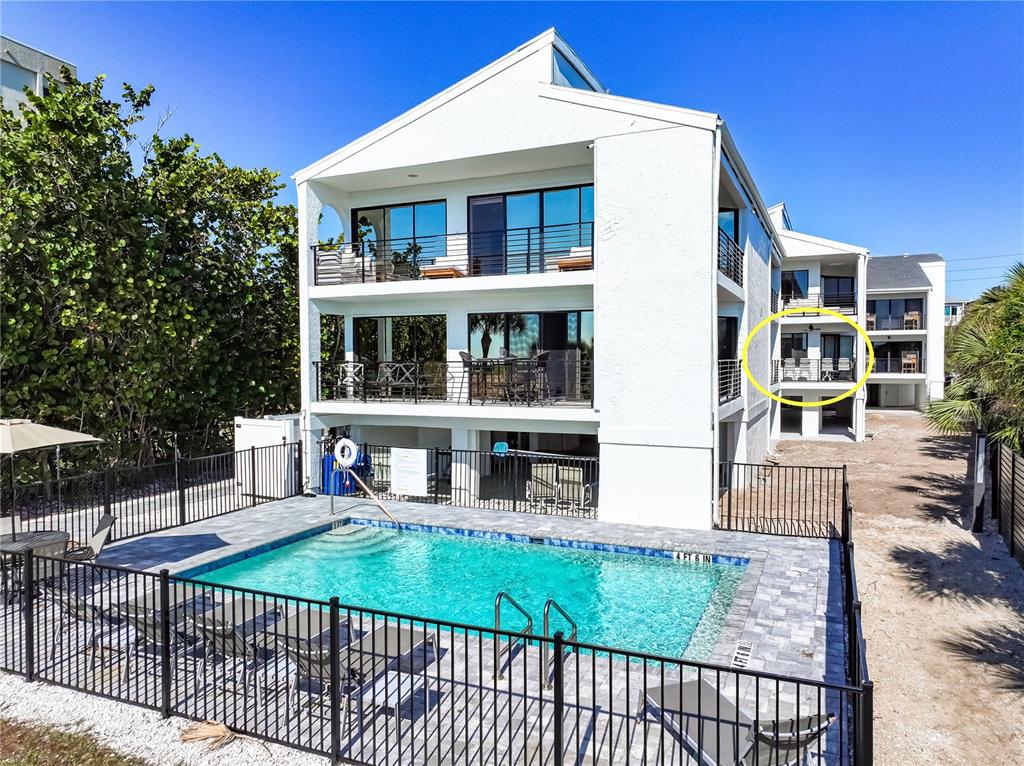 450 Beach Road, Unit 3 Sarasota, FL 34242 - Photo 47 of 68