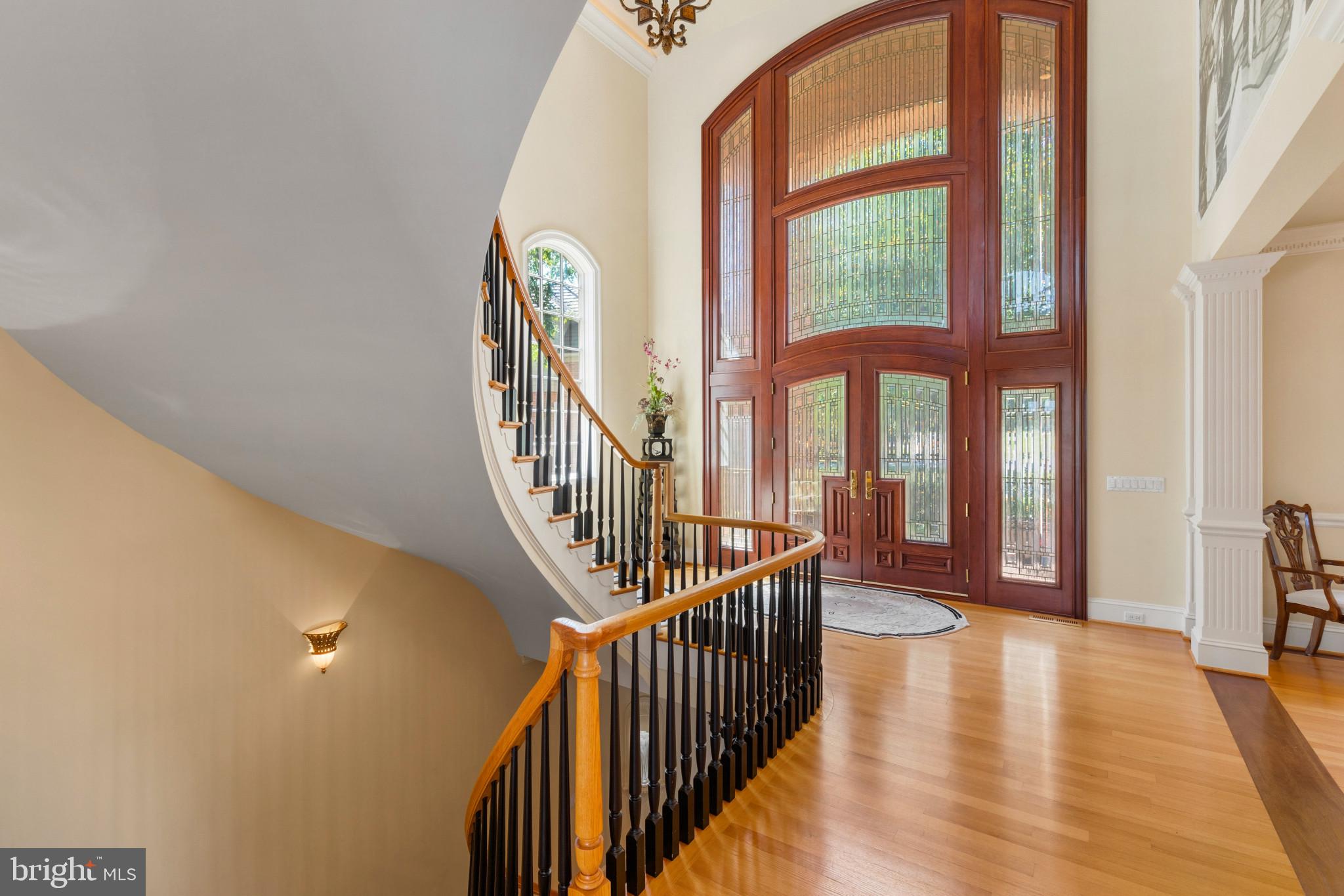 720 South River Landing Road Edgewater, MD 21037 - Photo 6 of 46 Lots of natural light