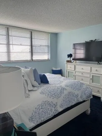 $1,800 | 2420 DC Country Club Boulevard, Unit 305D, Deerfield Beach, FL 33442