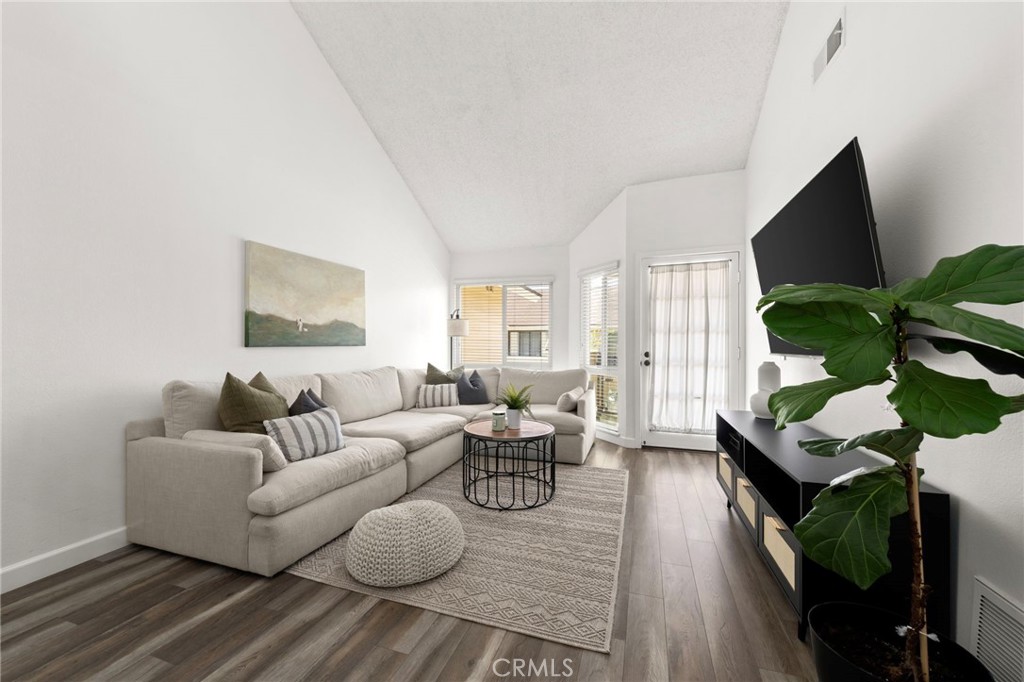 12640 Briarglen Loop, Unit D Stanton, CA 90680 - Photo 5 of 40