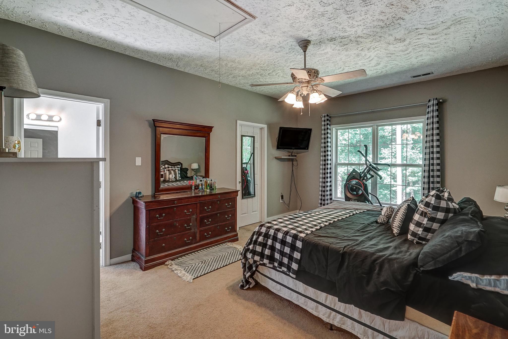 2493 Roundabout Road Louisa, VA 23093 - Photo 12 of 48 Gallery Image 12