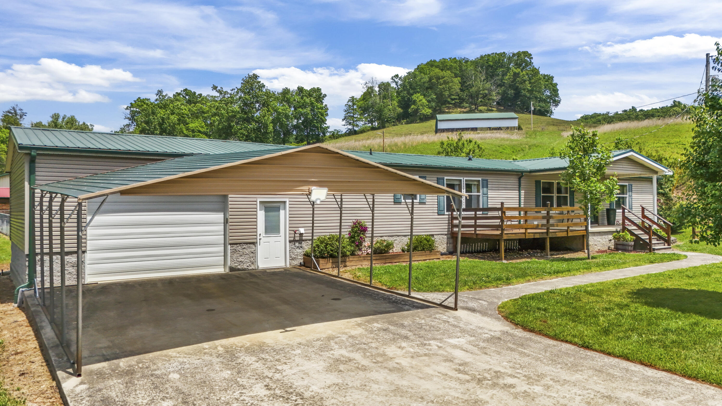 404 Lower Nickell Branch Road Hazel Green, KY 41332 - Photo 48 of 89 DJI_20260519130945_0088_D