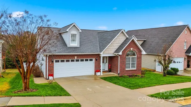 $359,900 | 114 Hill Street, Granite Falls, NC 28630