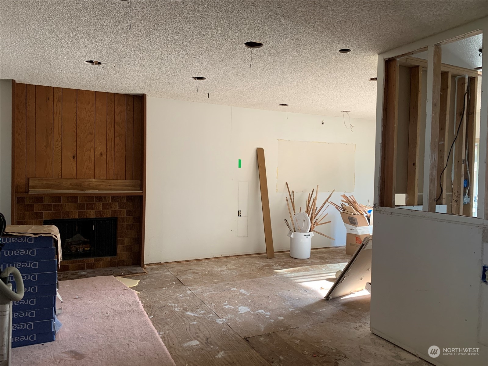 15509 Southeast 178th Place Renton, WA 98058 - Photo 5 of 27