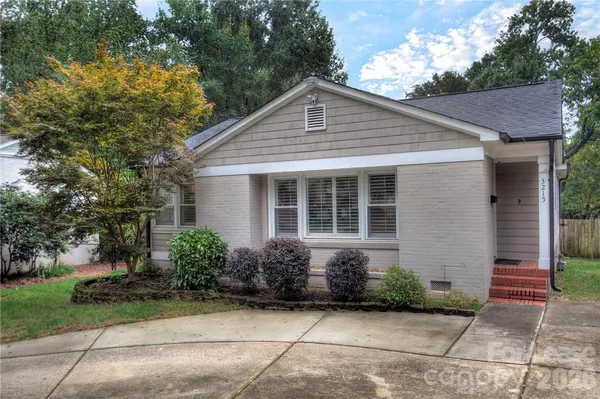 $4,500 | 3215 Cambridge Road, Charlotte, NC 28209