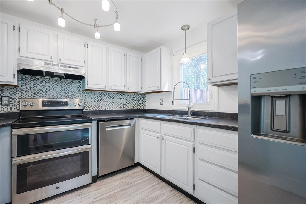 16 Milford Road, Unit 11 Grafton, MA 01560 - Photo 3 of 36 Gallery Image 3