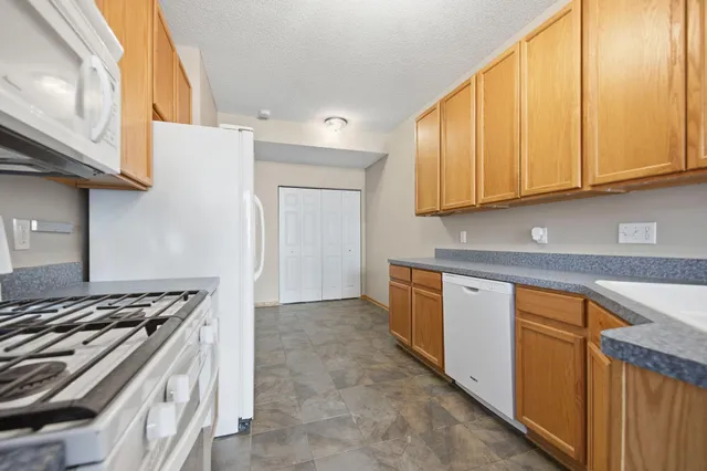 $290,000 | 9245 Holly Lane North, Maple Grove, MN 55311