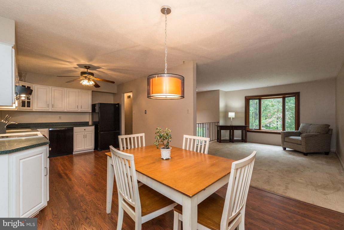 4495 Gross Mill Road Hampstead, MD 21074 - Photo 5 of 30 Spacious dining area off of gorgeous kitchen