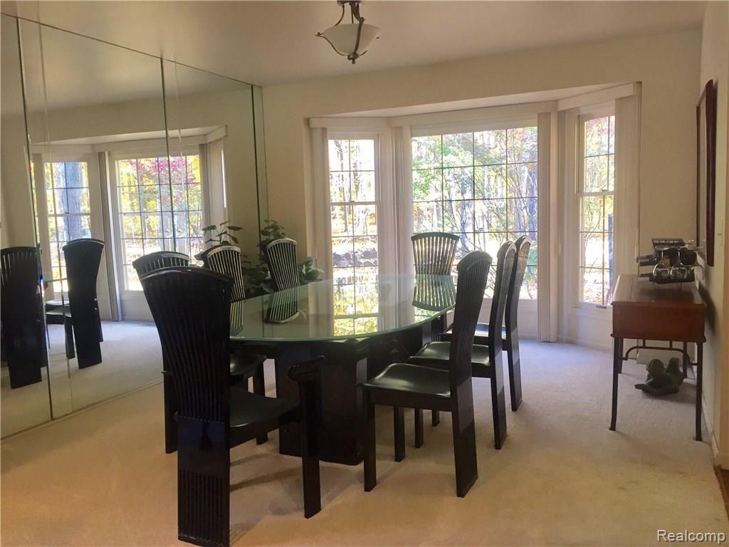 30618 High Valley Road Farmington Hills, MI 48331 - Photo 13 of 46