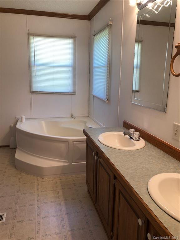 5499 Matthews Pond Road Morganton, NC 28655 - Photo 21 of 29 Gallery Image 21