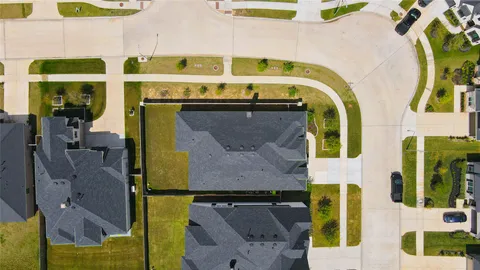 $685,000 | 4510 Windmill Lndg Lane, Fulshear, TX 77441