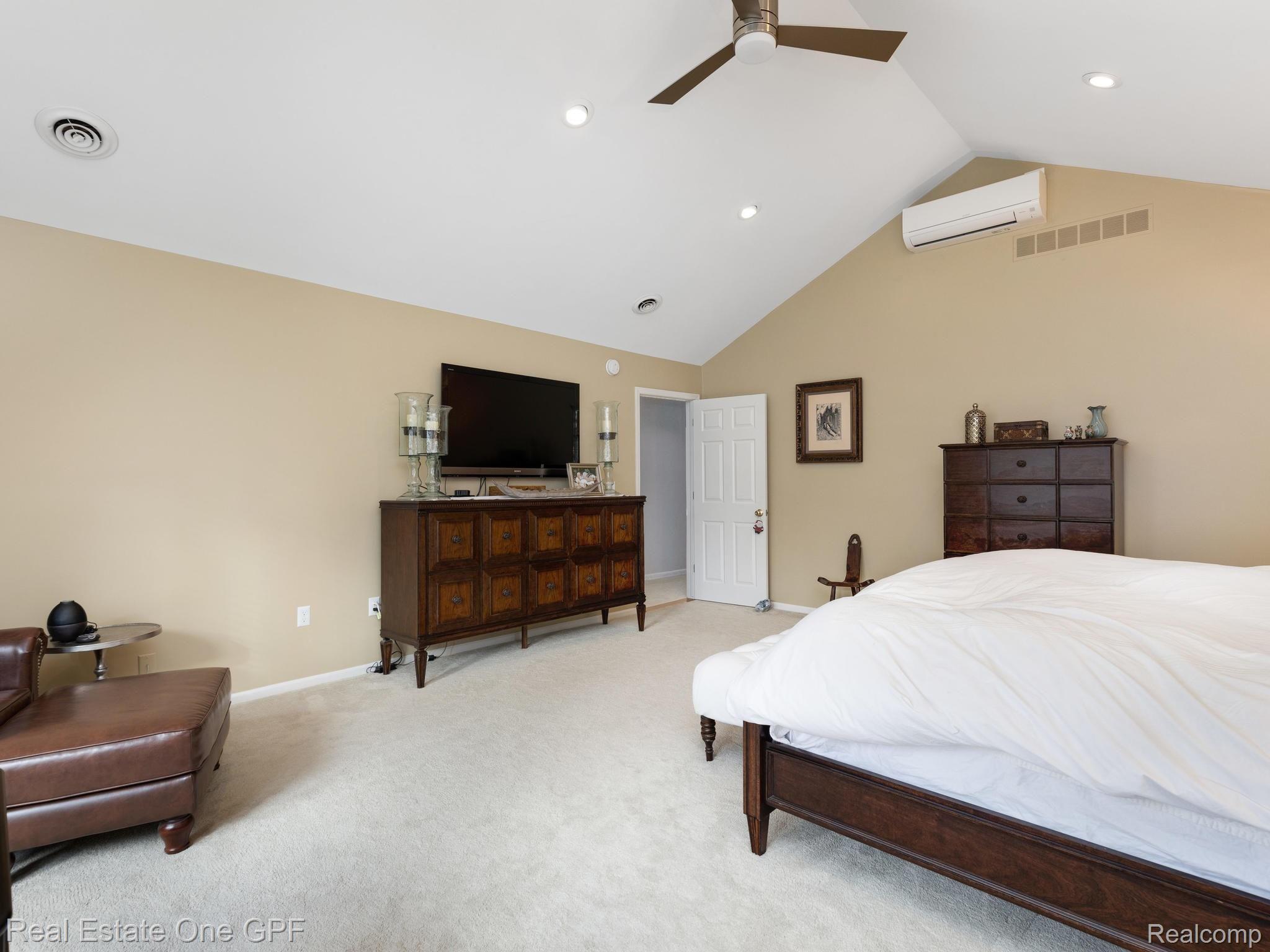 371 Lincoln Road Grosse Pointe, MI 48230 - Photo 34 of 55 371 Lincoln Rd Grosse Pointe-014-013-371 Lincoln Road Grosse-MLS_Size.jpg