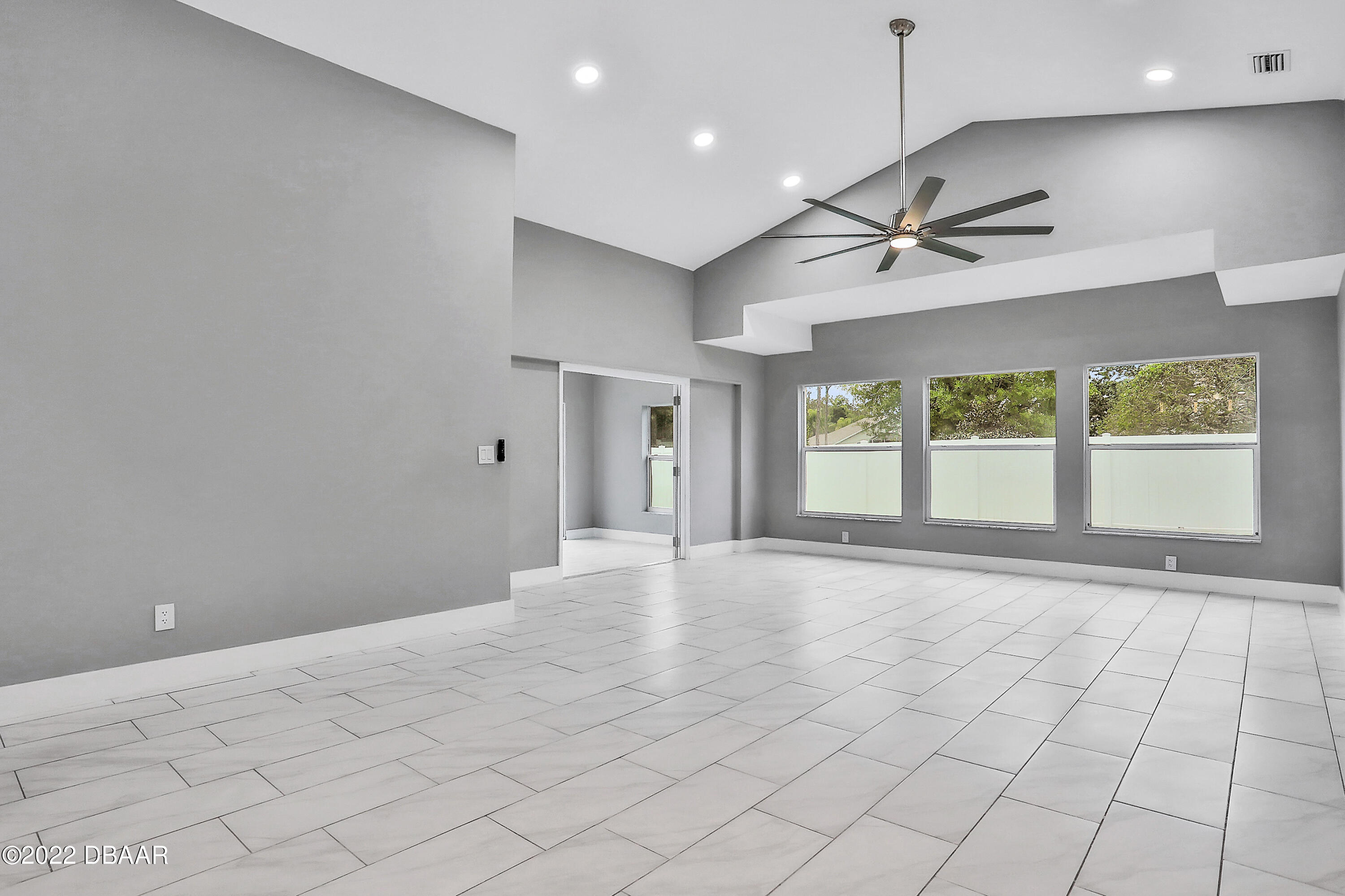 27 Meadow Ridge View Ormond Beach, FL 32174 - Photo 10 of 30 297A6043