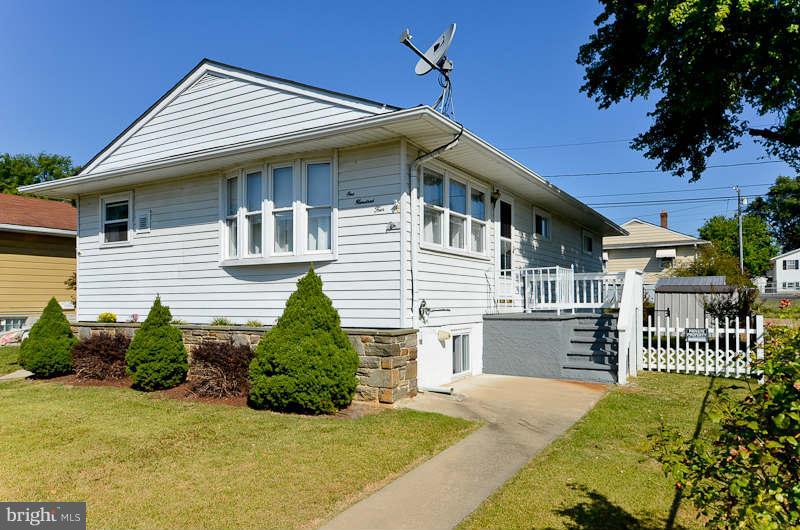 104 Cedar Hill Road Baltimore, MD 21225 - Photo 1 of 24 Exterior (Front)
