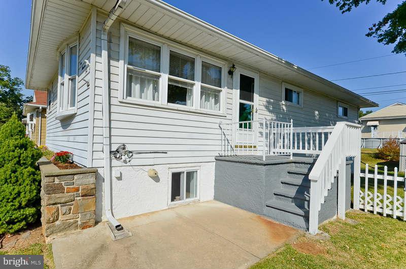 104 Cedar Hill Road Baltimore, MD 21225 - Photo 3 of 24 Exterior (General)
