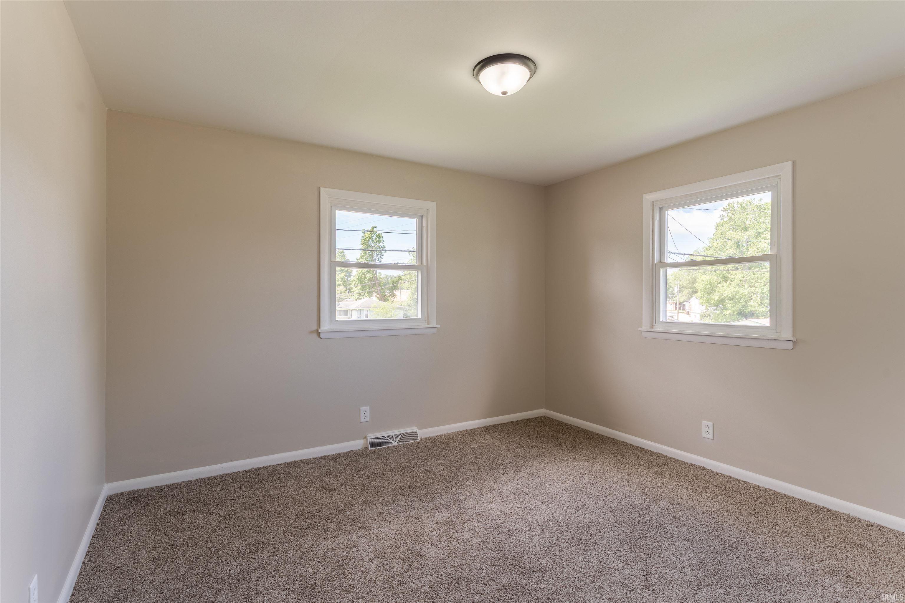 902 Maxville Road Boonville, IN 47601 - Photo 15 of 36