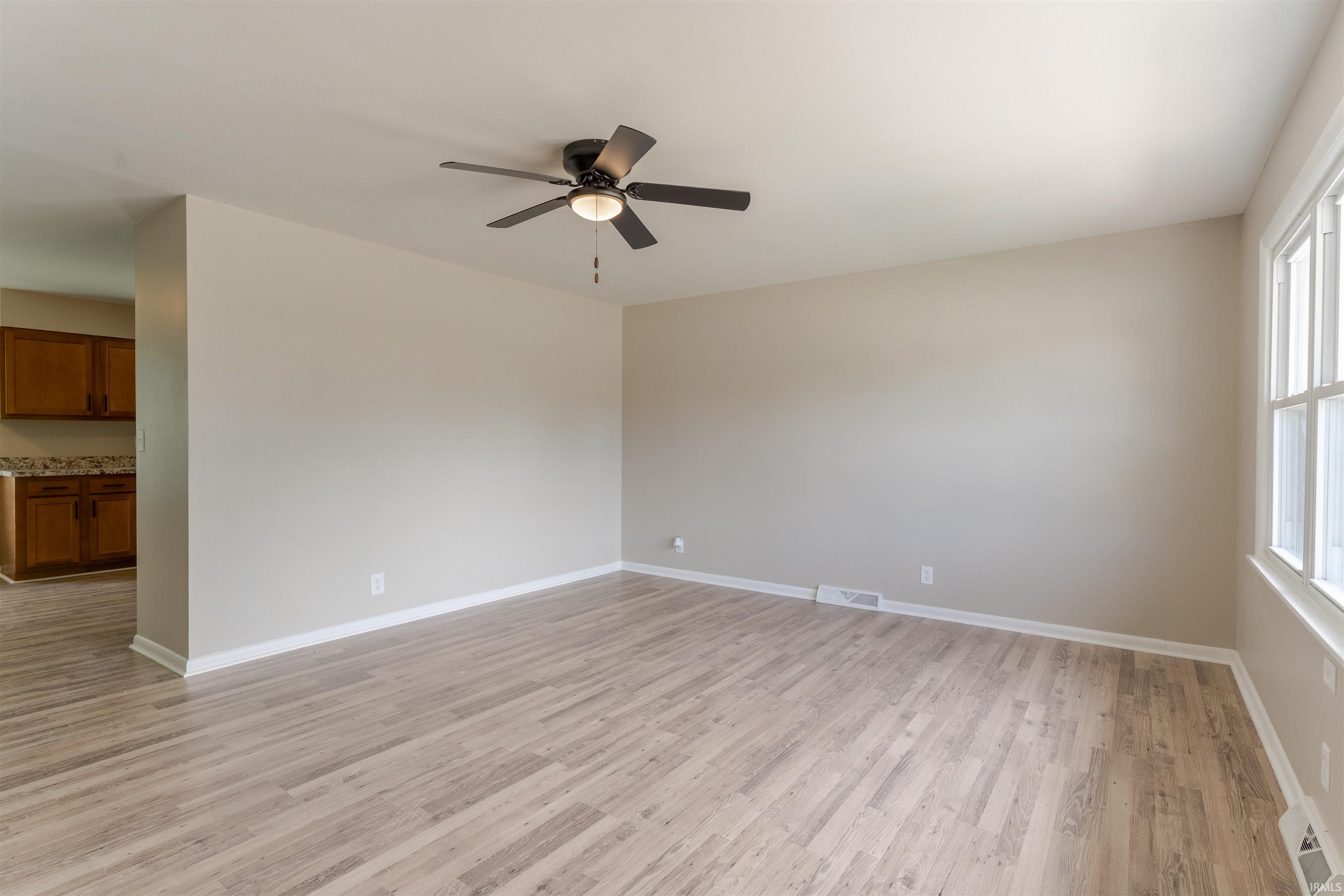 902 Maxville Road Boonville, IN 47601 - Photo 7 of 36