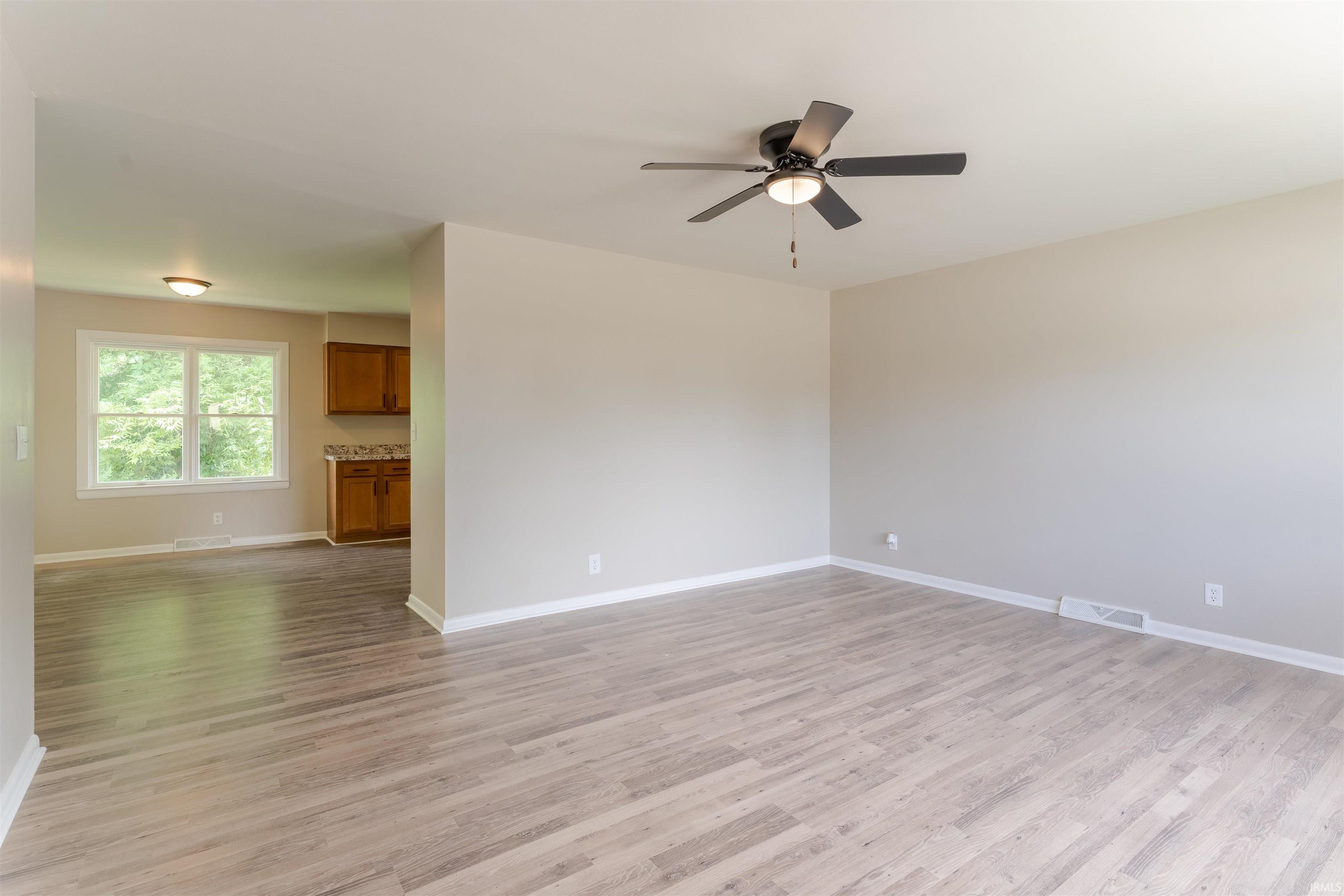 902 Maxville Road Boonville, IN 47601 - Photo 8 of 36