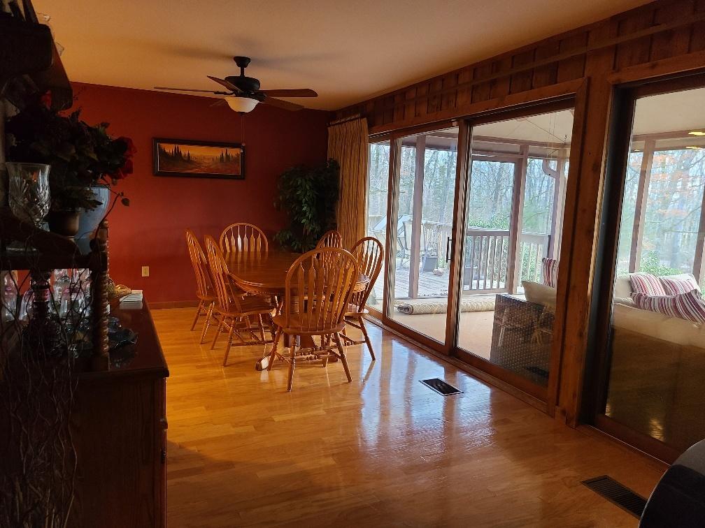 1148 Lambert Road Greenback, TN 37742 - Photo 24 of 26 Dining