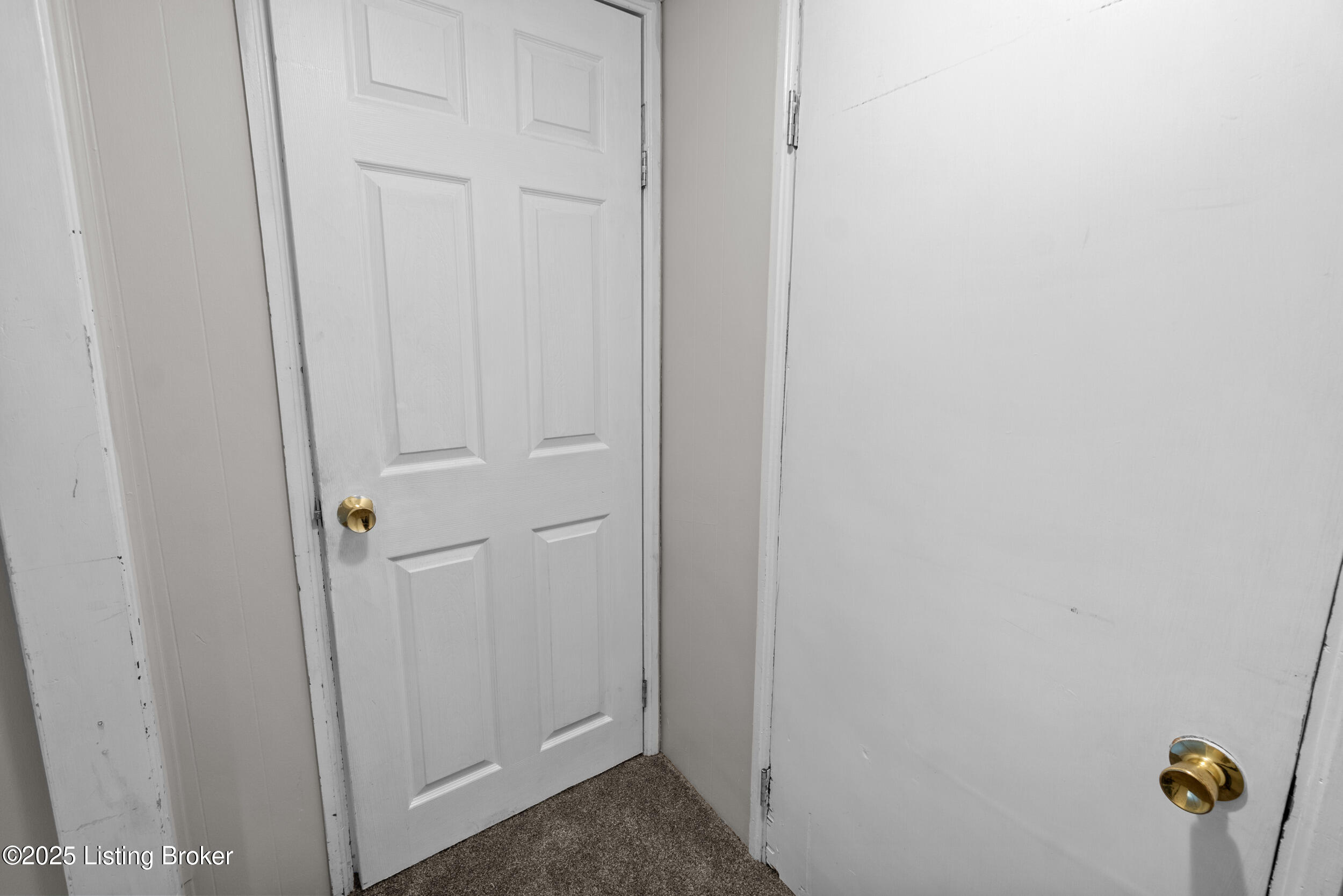 3425 Maple Road Louisville, KY 40299 - Photo 33 of 39 dsc05745