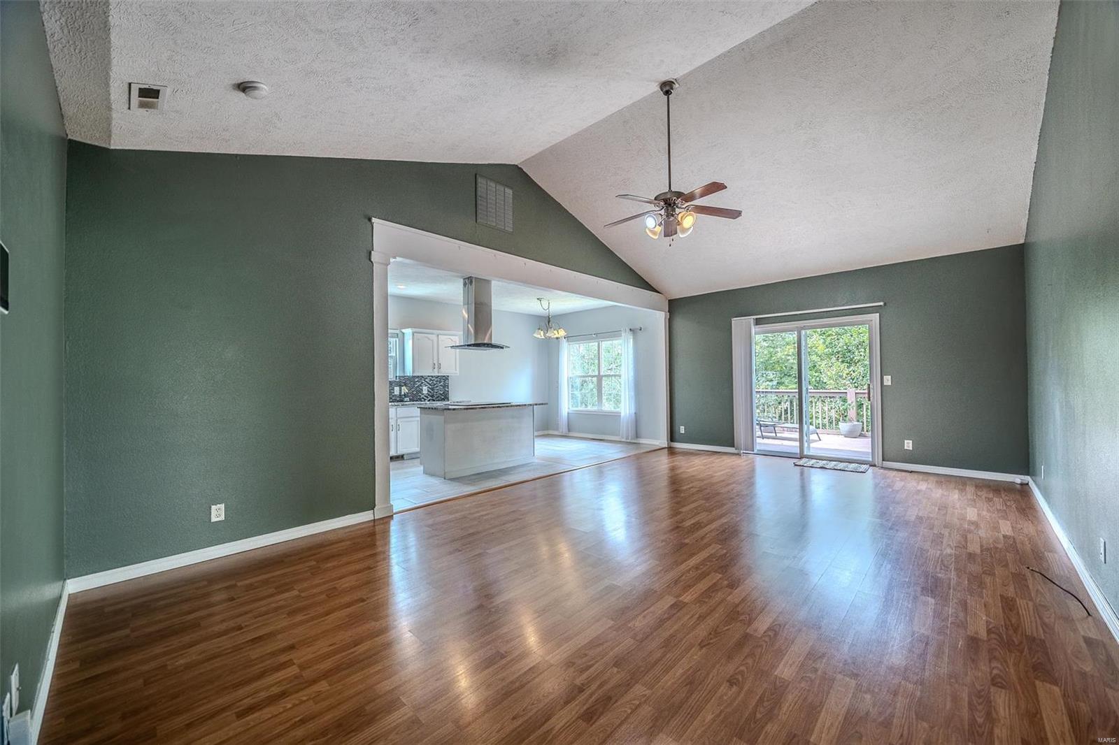 112 Birchtree Circle St. Robert, MO 65584 - Photo 8 of 53