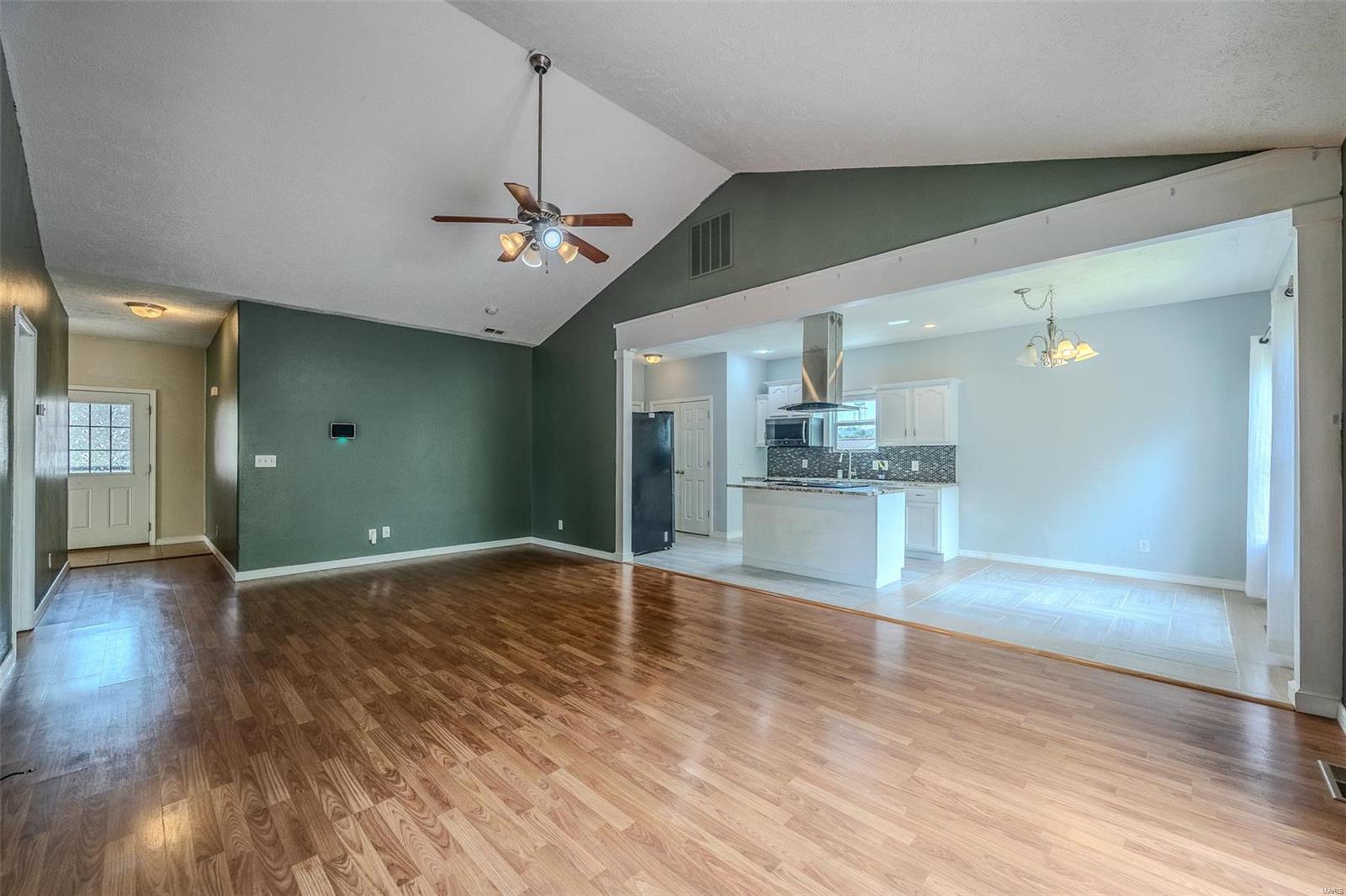 112 Birchtree Circle St. Robert, MO 65584 - Photo 10 of 53