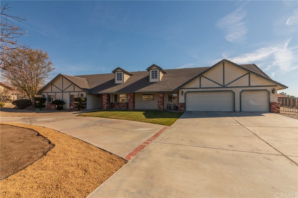 16355 Muni Road Apple Valley, CA 92307 - Photo 1 of 1