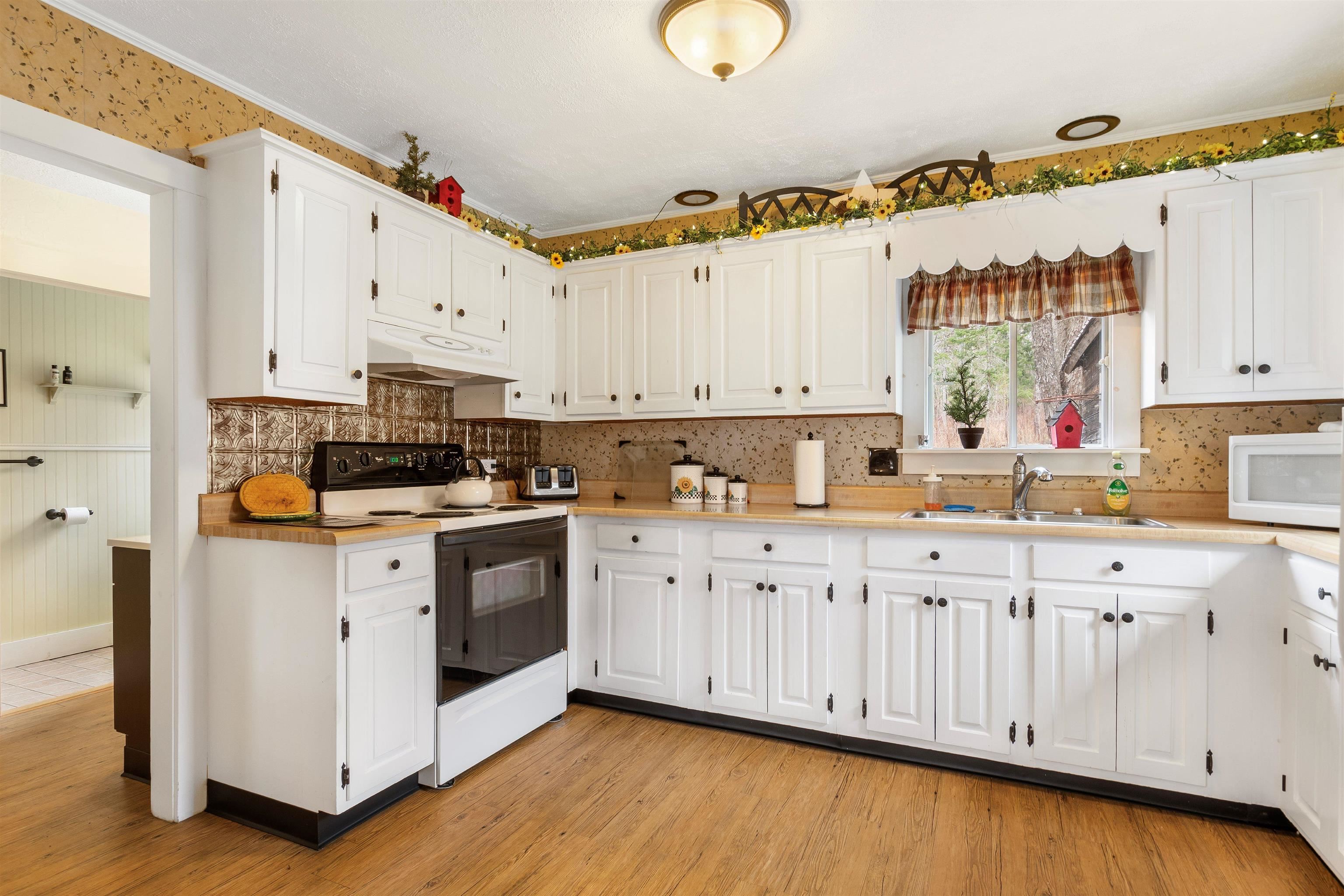 1495 Main Street Pittsburg, NH 03592 - Photo 25 of 60
