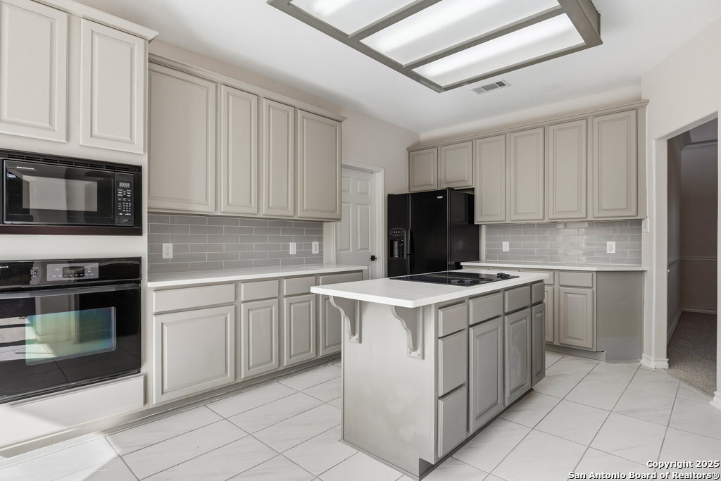 9618 Rosemont Way Helotes, TX 78023 - Photo 17 of 59