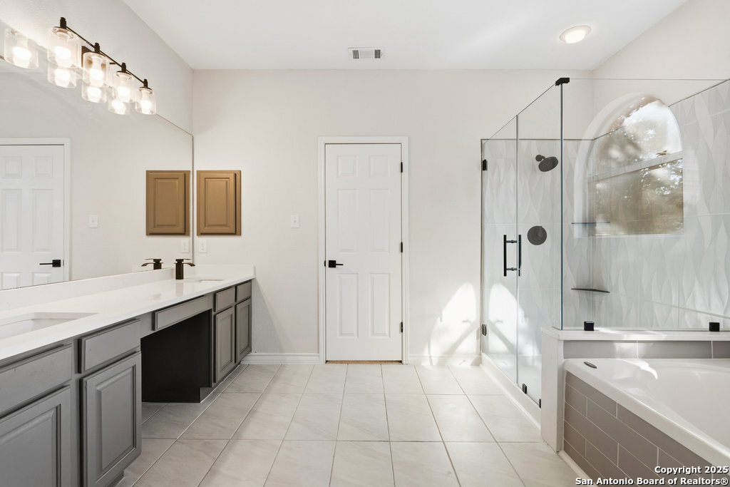 9618 Rosemont Way Helotes, TX 78023 - Photo 34 of 59