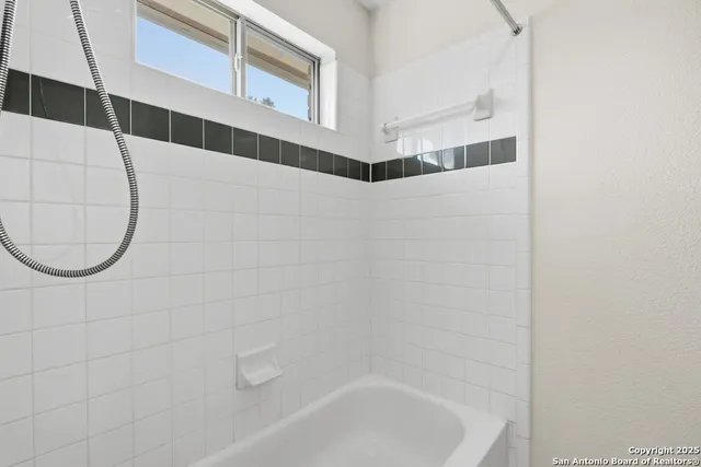 $729,777 | 9618 Rosemont Way, Helotes, TX 78023