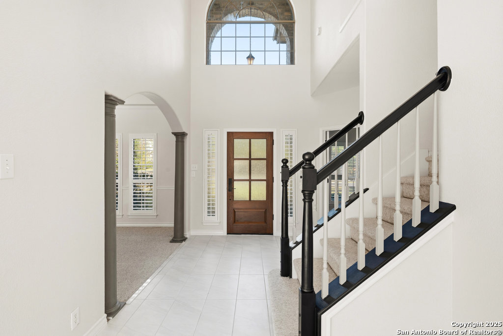 9618 Rosemont Way Helotes, TX 78023 - Photo 5 of 59