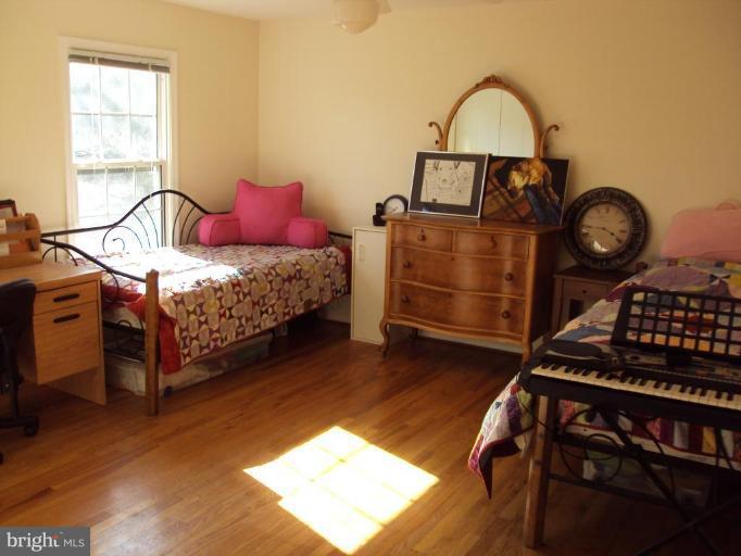 8815 Bells Mill Road Potomac, MD 20854 - Photo 14 of 29 Bedroom #2