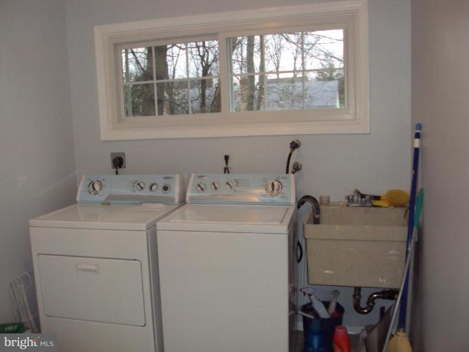 8815 Bells Mill Road Potomac, MD 20854 - Photo 28 of 29 Laundry Area 1