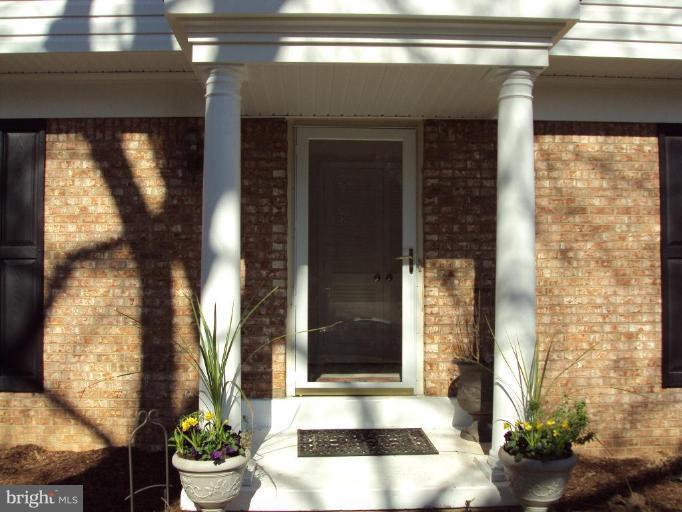8815 Bells Mill Road Potomac, MD 20854 - Photo 29 of 29 Exterior #2