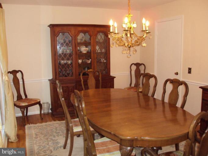 8815 Bells Mill Road Potomac, MD 20854 - Photo 9 of 29 Dining Room #2